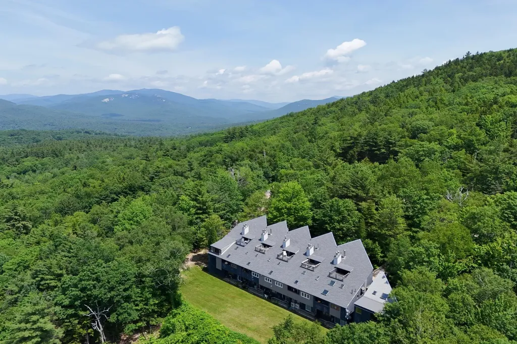 34 Weetamoo Trail Campton NH 03223