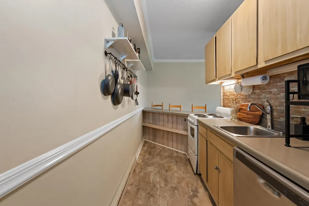 34 Weetamoo Trail Campton NH 03223