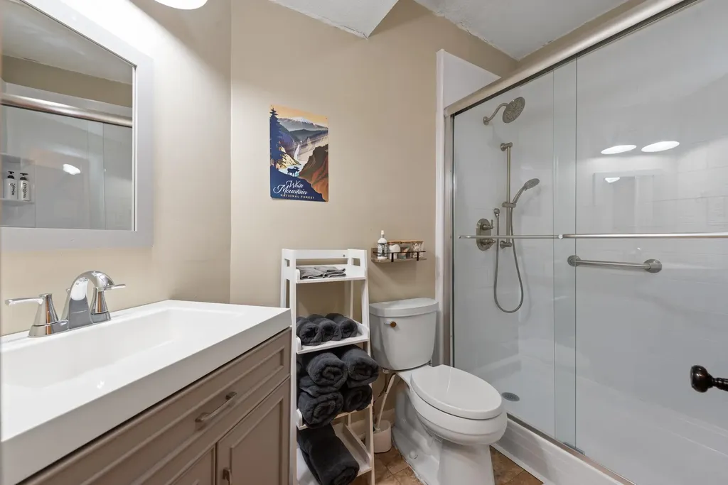 34 Weetamoo Trail Campton NH 03223