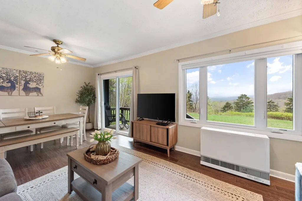 34 Weetamoo Trail Campton NH 03223