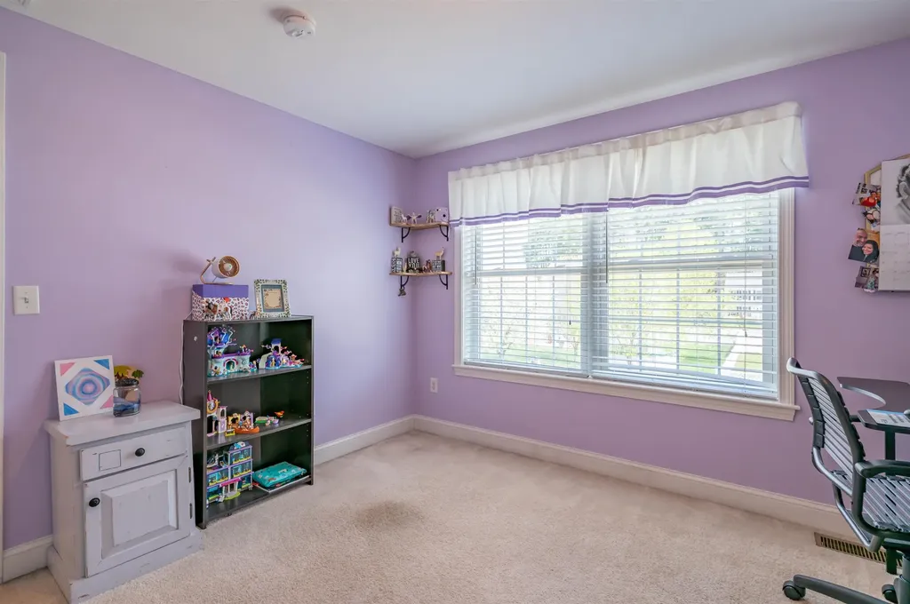 14 Amy Way Concord NH 03303