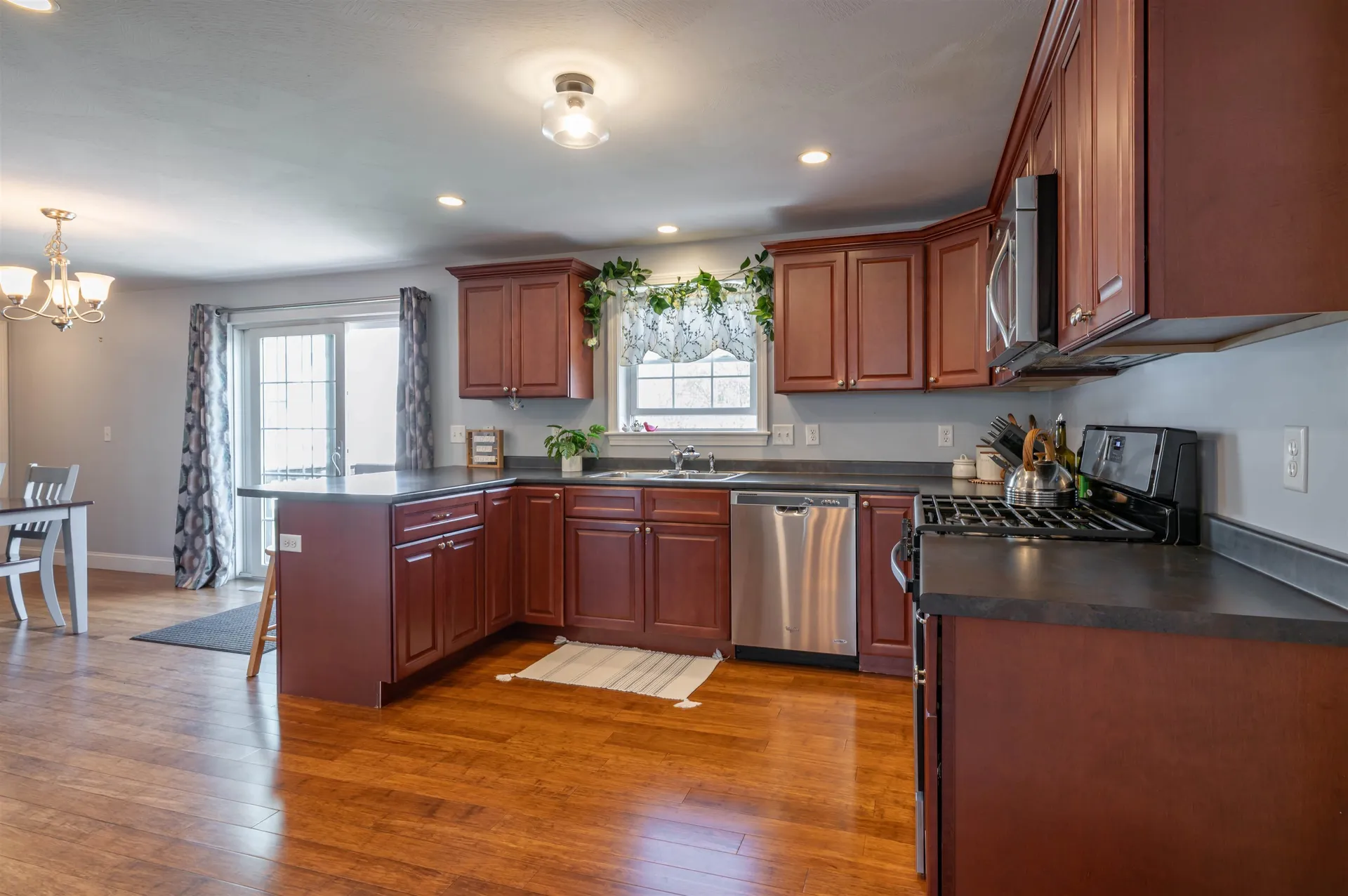 14 Amy Way Concord NH 03303