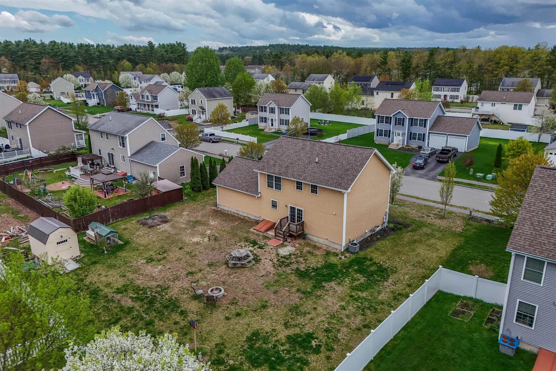 14 Amy Way Concord NH 03303