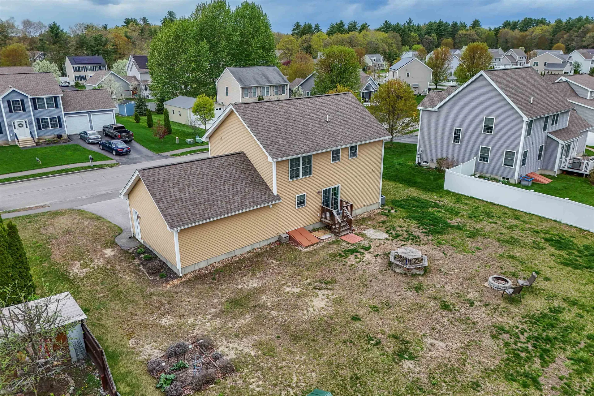 14 Amy Way Concord NH 03303