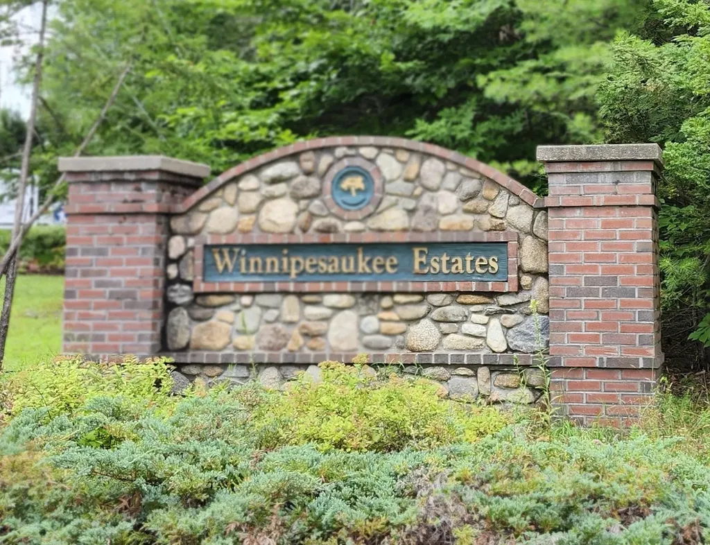 18-8 Winnipesaukee Drive Wolfeboro NH 03894