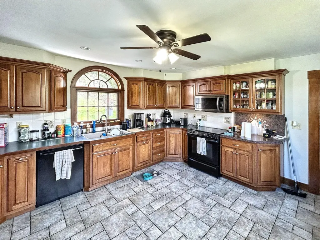 41 Stone Road Ryegate VT 05609