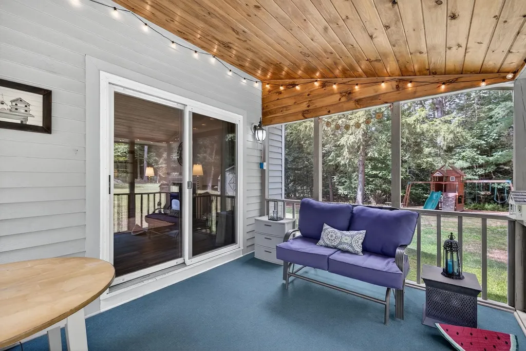 55 Barden Circle Swanzey NH 03446