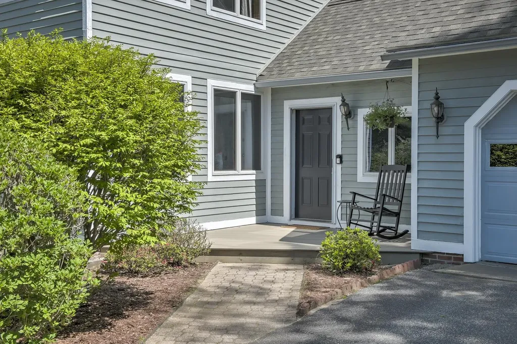 55 Barden Circle Swanzey NH 03446