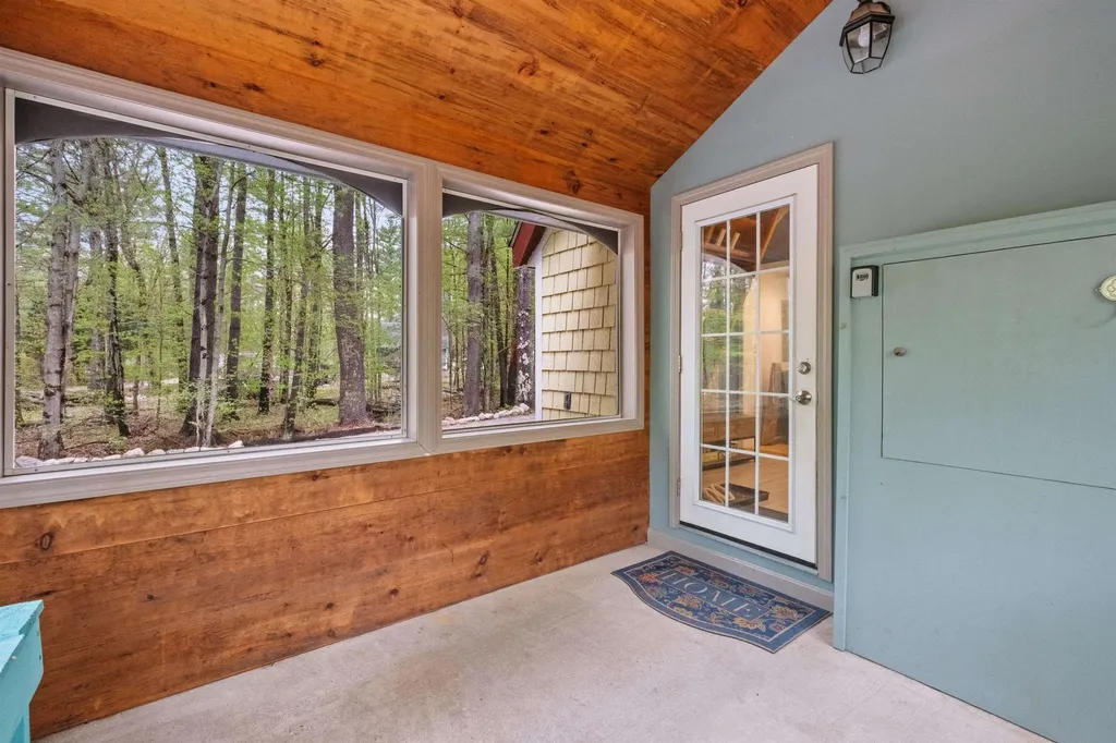 34 Bay Road Conway NH 03818