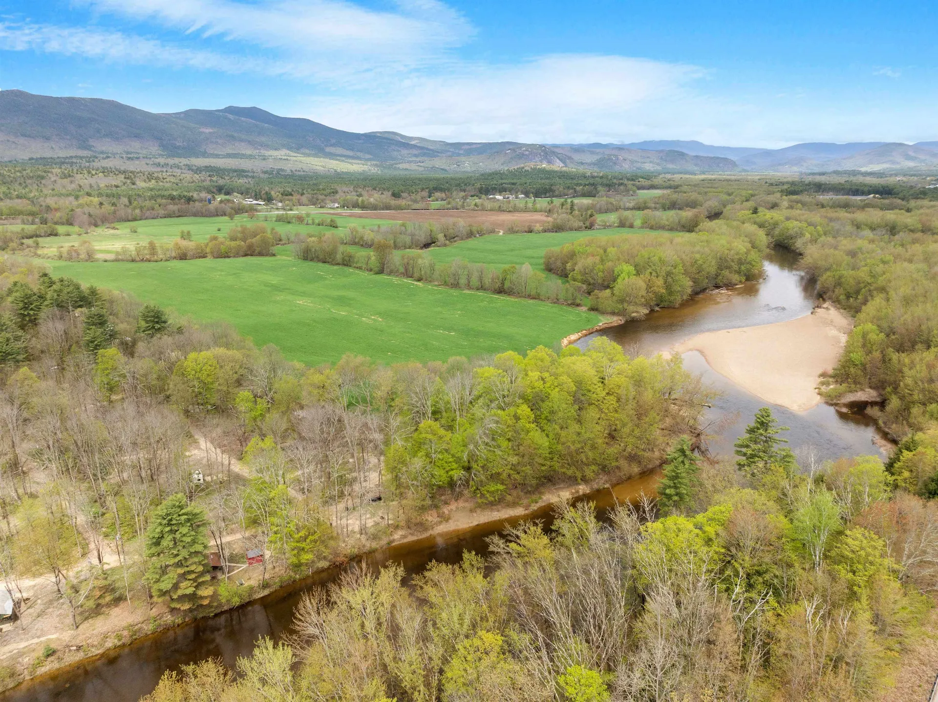 34 Bay Road Conway NH 03818