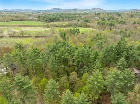 34 Bay Road Conway NH 03818