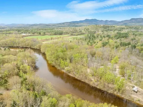 34 Bay Road Conway NH 03818