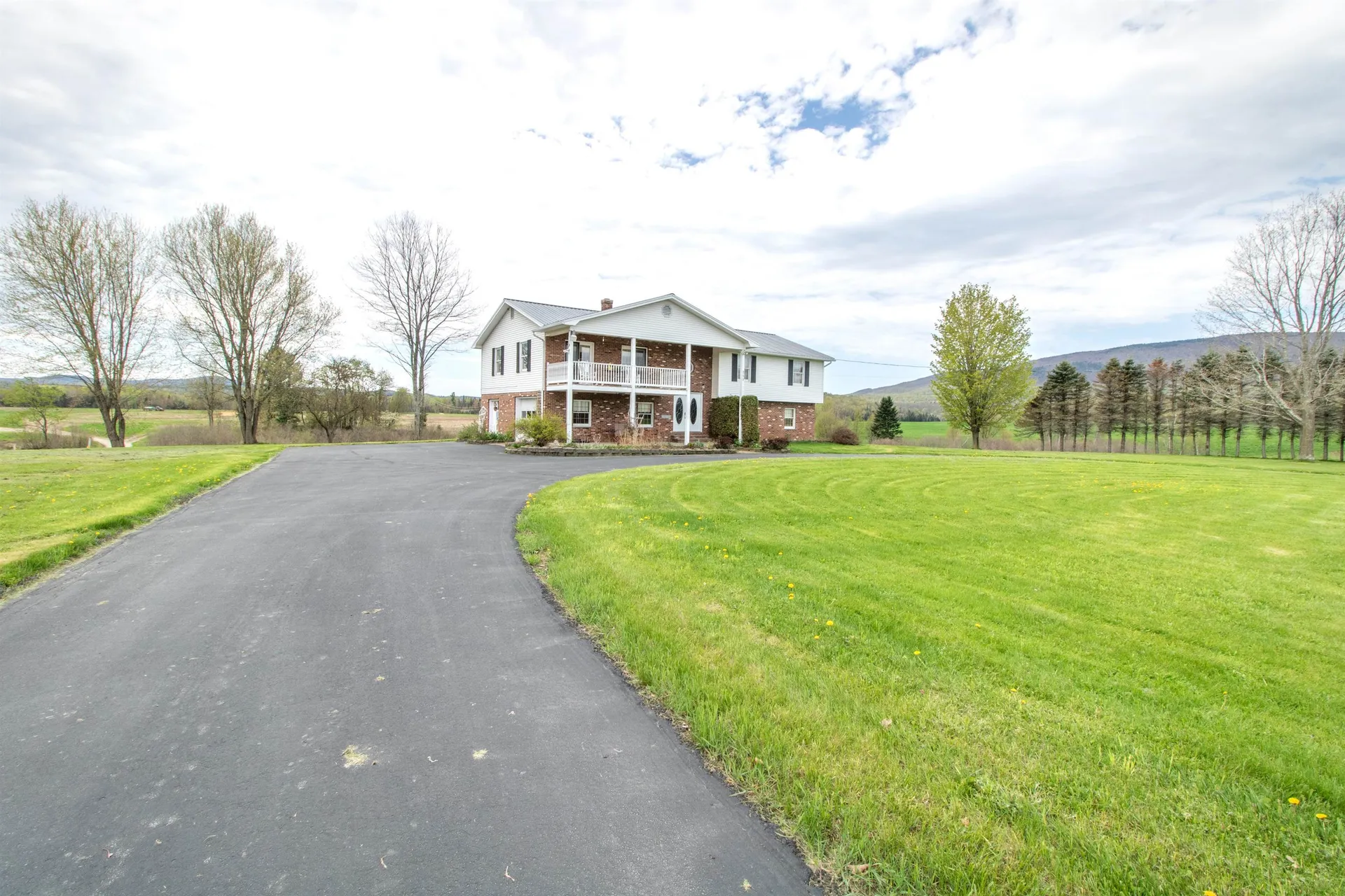 255 Vt Route 58 W Irasburg VT 05845