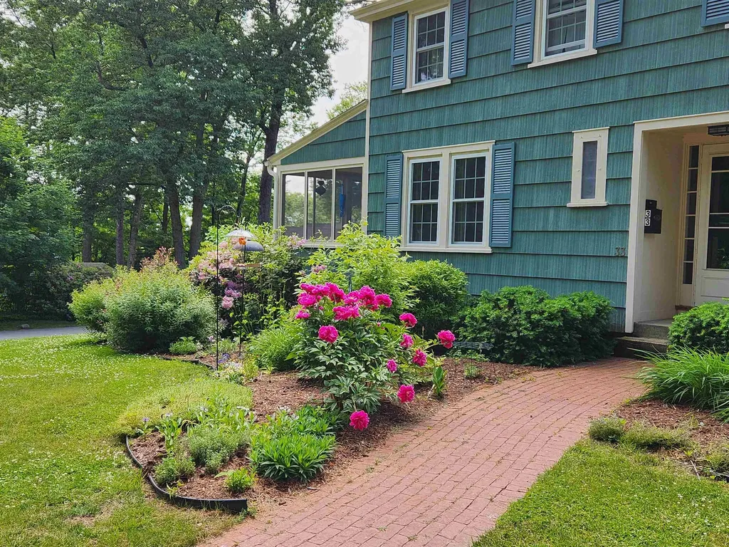 33 Thayer Pond Road Concord NH 03301