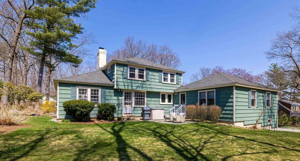 33 Thayer Pond Road Concord NH 03301