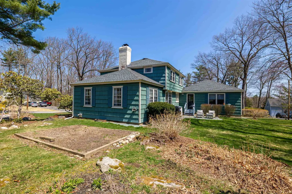 33 Thayer Pond Road Concord NH 03301