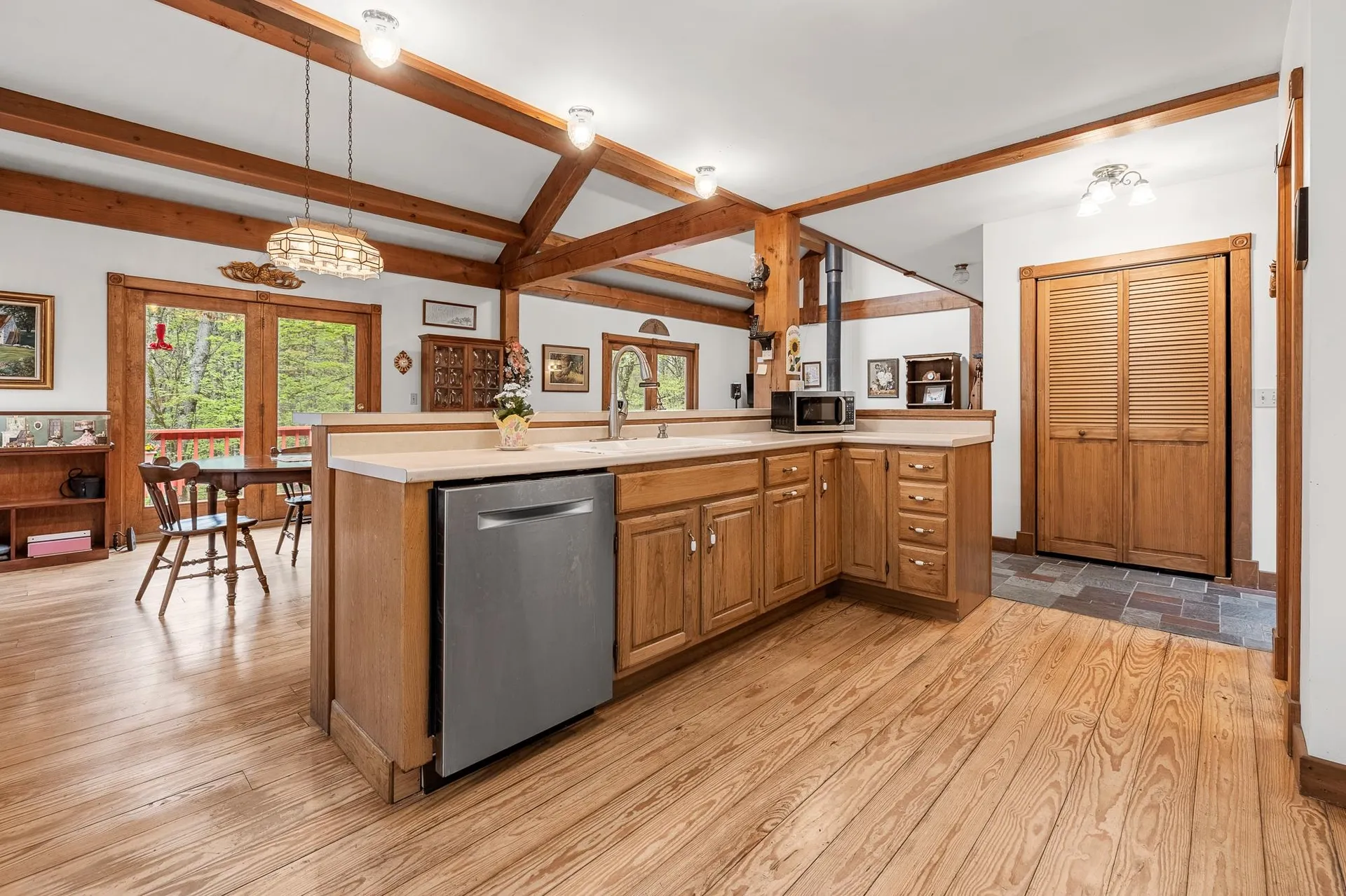 1118 Wildlife Road Hartford VT 05001