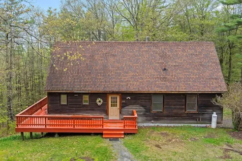 1118 Wildlife Road Hartford VT 05001