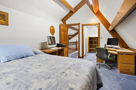 1118 Wildlife Road Hartford VT 05001