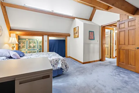 1118 Wildlife Road Hartford VT 05001