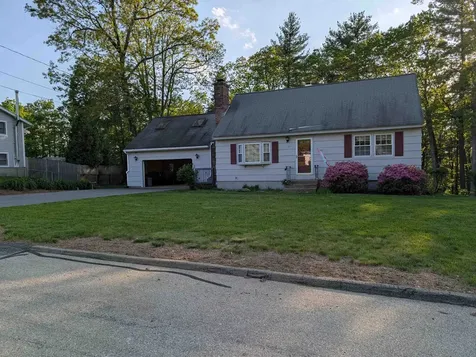 33 Newburgh Road Nashua NH 03062