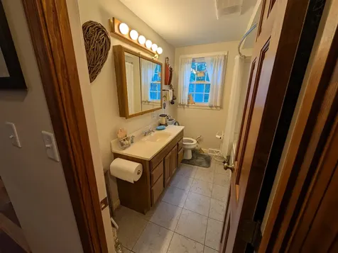 33 Newburgh Road Nashua NH 03062