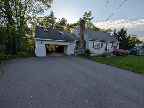 33 Newburgh Road Nashua NH 03062