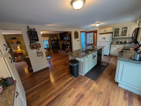 33 Newburgh Road Nashua NH 03062