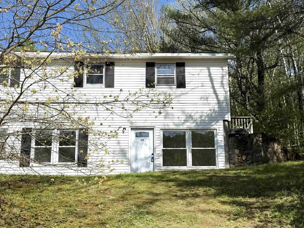 108 Cherry Valley Road Gilford NH 03249