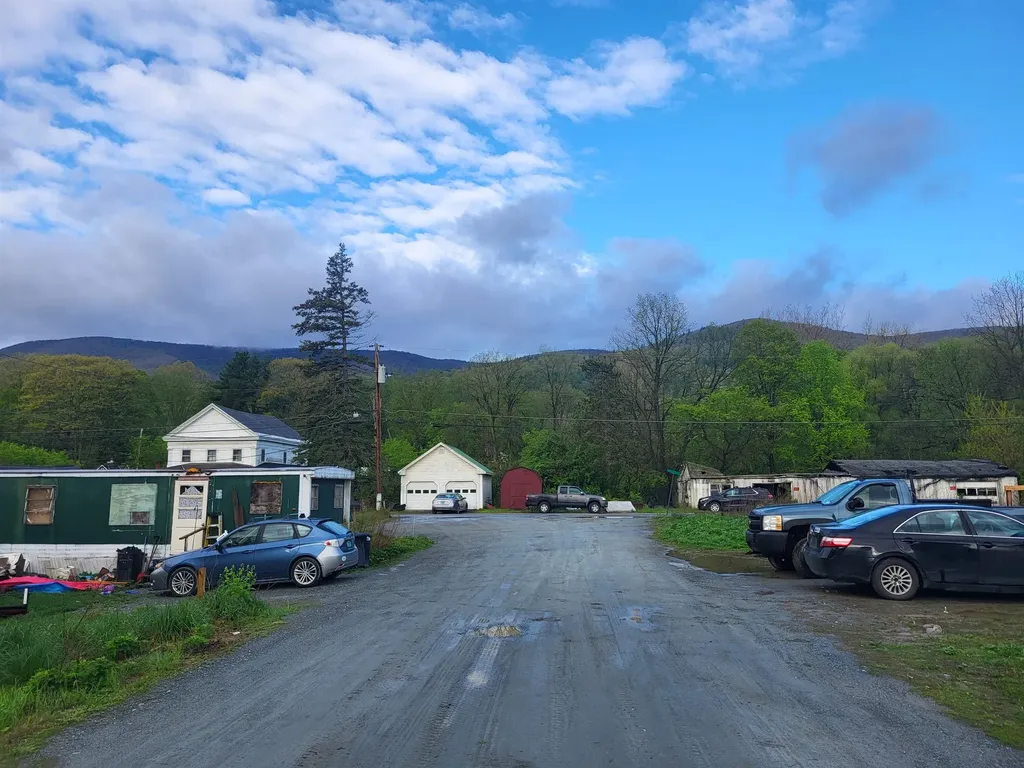 60 Lincoln Street Pownal VT 05261