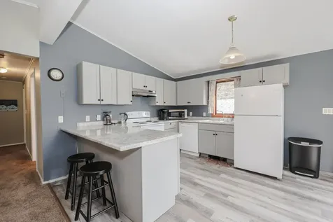 4 Gerald Drive Newbury NH 03225