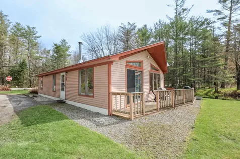 4 Gerald Drive Newbury NH 03225