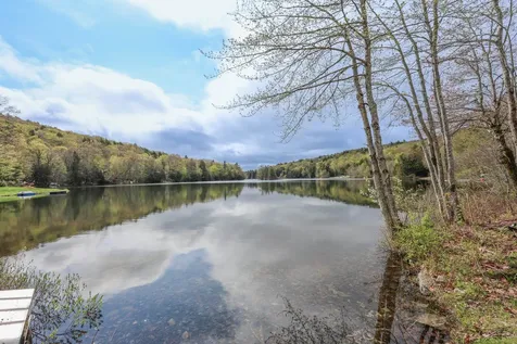 4 Gerald Drive Newbury NH 03225