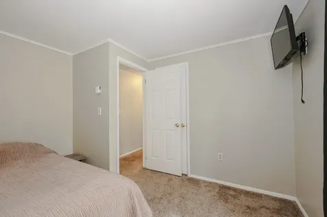 4 Gerald Drive Newbury NH 03225