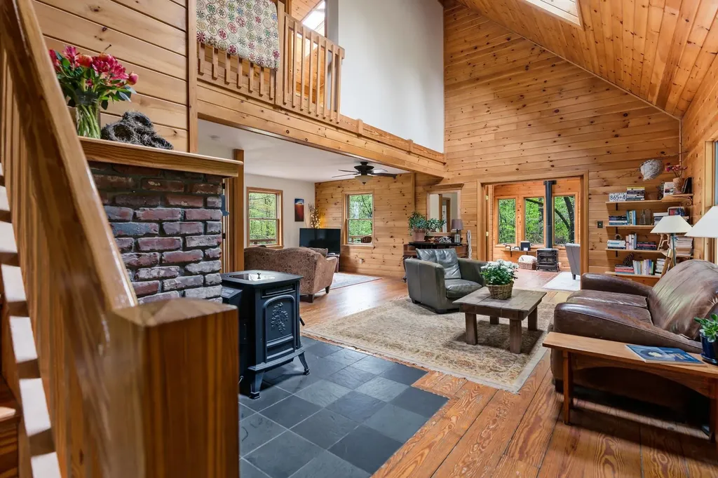 186 Iron Kettle Road Warner NH 03278