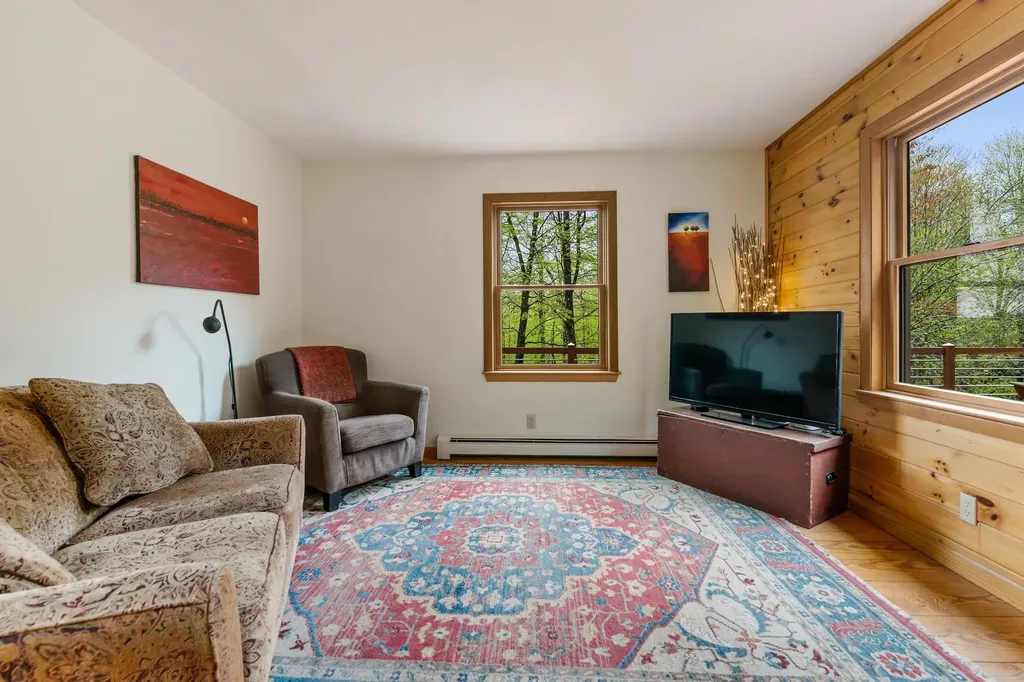 186 Iron Kettle Road Warner NH 03278
