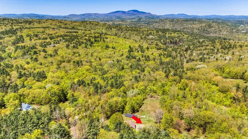 186 Iron Kettle Road Warner NH 03278