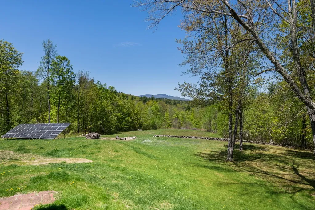 186 Iron Kettle Road Warner NH 03278