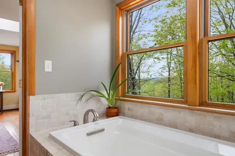 186 Iron Kettle Road Warner NH 03278