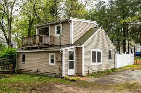 4 Riverside Drive Fremont NH 03044