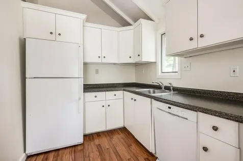 4 Riverside Drive Fremont NH 03044