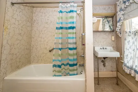 102 Hillside Avenue Northumberland NH 03582