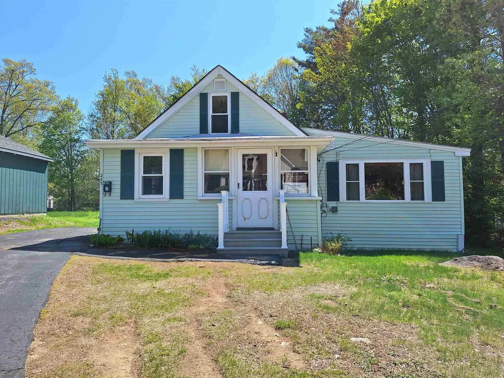 283 Pine Street Laconia NH 03246
