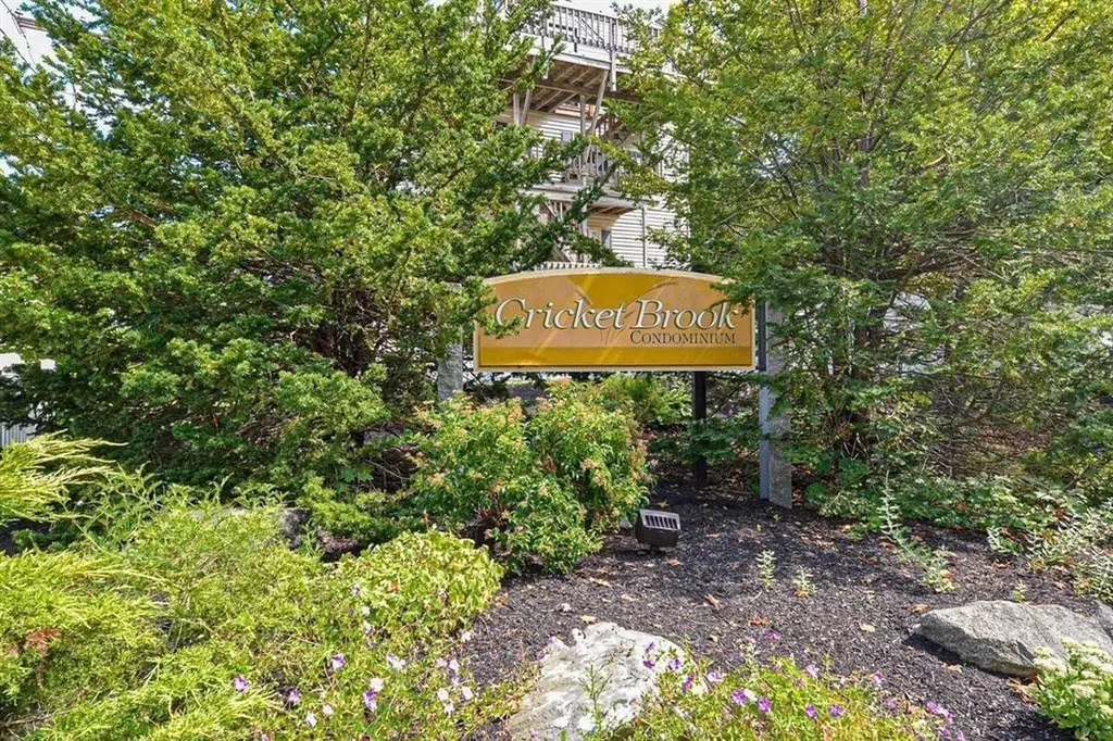 93 Henry Law Avenue Dover NH 03820