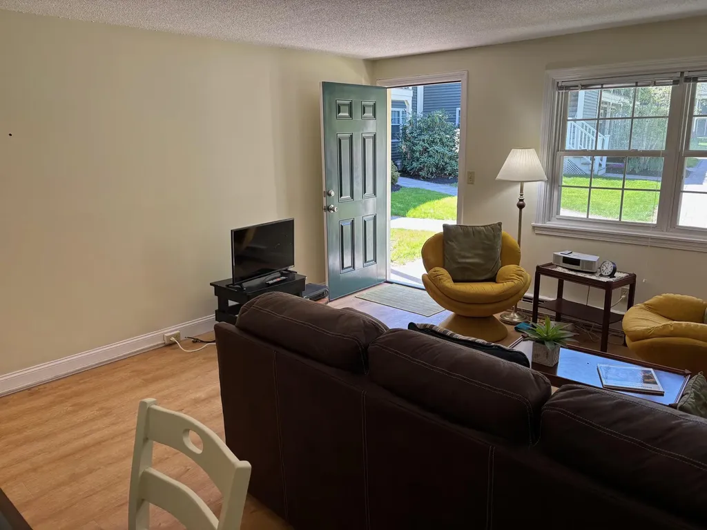 93 Henry Law Avenue Dover NH 03820