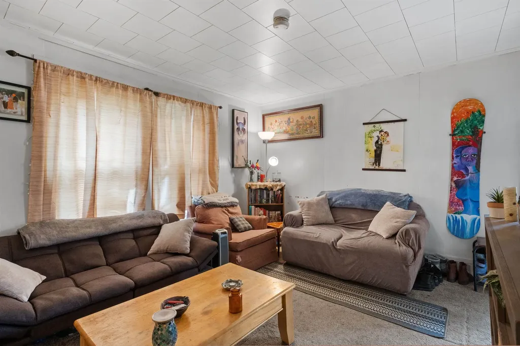 25 Main Street Woodstock NH 03262