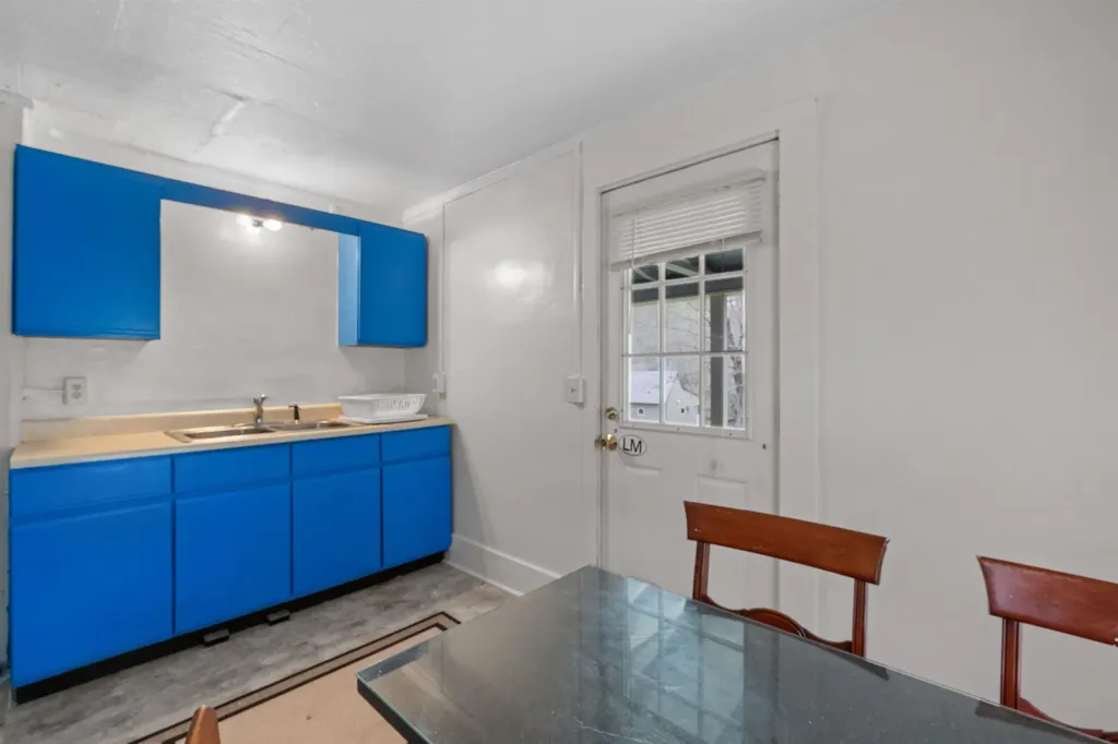 25 Main Street Woodstock NH 03262