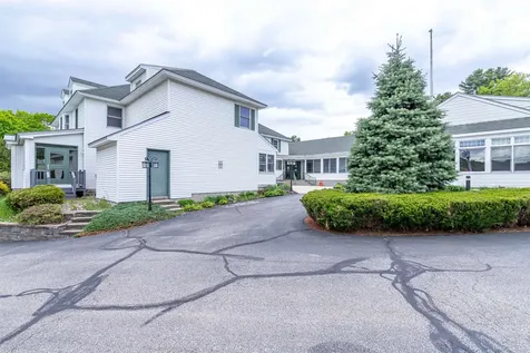 29 Center Street Goffstown NH 03045