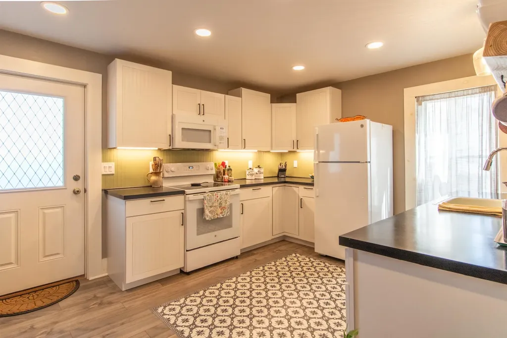 66 Eastern Avenue Newport City VT 05855