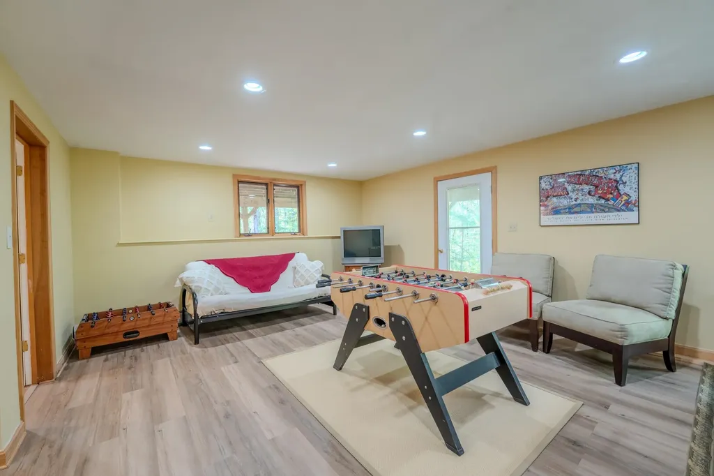 83 Goose Hollow Road Campton NH 03223